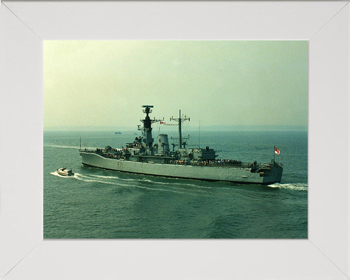 HMS Scylla F71 | Photo Print | Framed Print | Leander Class | Frigate | Royal Navy Hampshire Prints