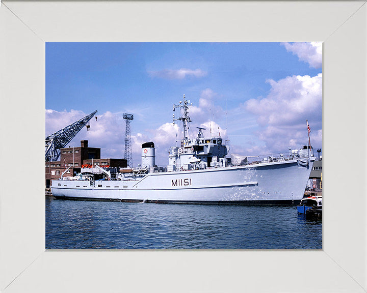 HMS Iveston M1151 | Photo Print | Framed Print | Ton Class | Minesweeper | Royal Navy Hampshire Prints