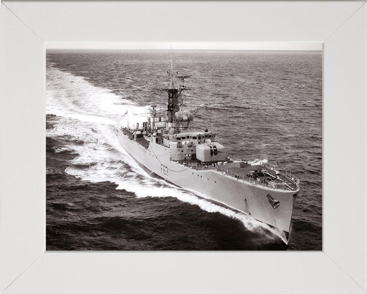 HMS Scarborough F63 | Photo Print | Framed Print | Whitby Class | Frigate | Royal Navy Hampshire Prints