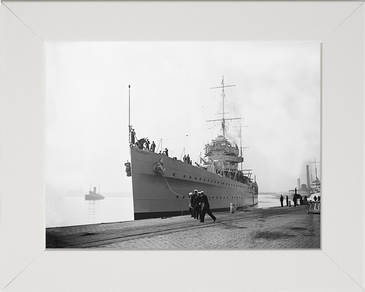 HMS York (90) Royal Navy York Class heavy cruiser Photo Print or Framed Print - Hampshire Prints