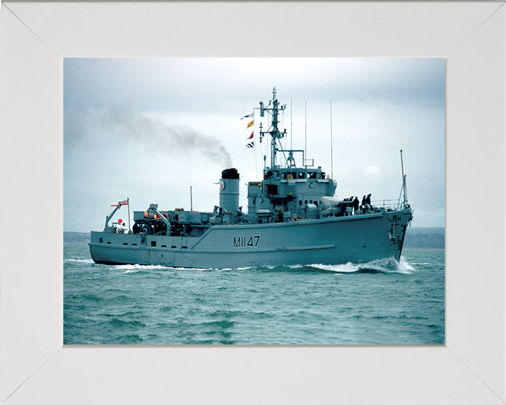 HMS Hubberston M1147 | Photo Print | Framed Print | Ton Class | Minesweeper | Royal Navy Posters, Prints, & Visual Artwork Hampshire Prints