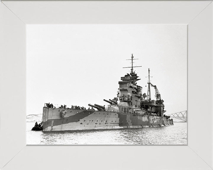 HMS Queen Elizabeth (1913) Royal Navy Queen Elizabeth class battleship Photo Print or Framed Print - Hampshire Prints