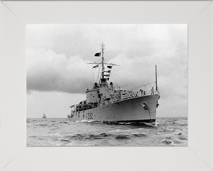 HMS Nadder F392 (K392) Royal Navy River class frigate Photo Print or Framed Photo Print - Hampshire Prints