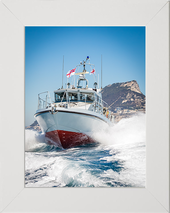 HMS Scimitar (P284) Photo Print - Off Gibraltar - Royal Navy Scimitar Class Fast Patrol Vessel Hampshire Prints 10 x 8 White Frame No