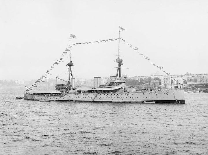 HMS Inflexible (1907) | Photo Print | Framed Print | Invincible Class | Cruiser | Royal Navy Hampshire Prints