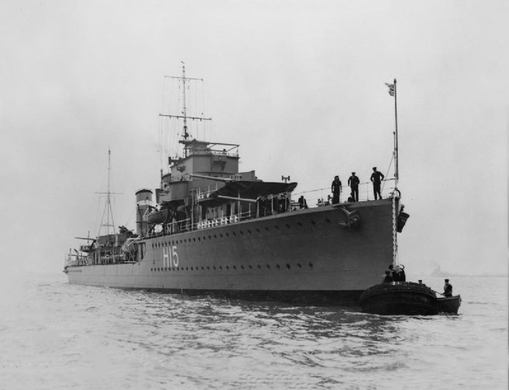 HMS Esk H15 Royal Navy E Class destroyer Photo Print or Framed Print - Hampshire Prints