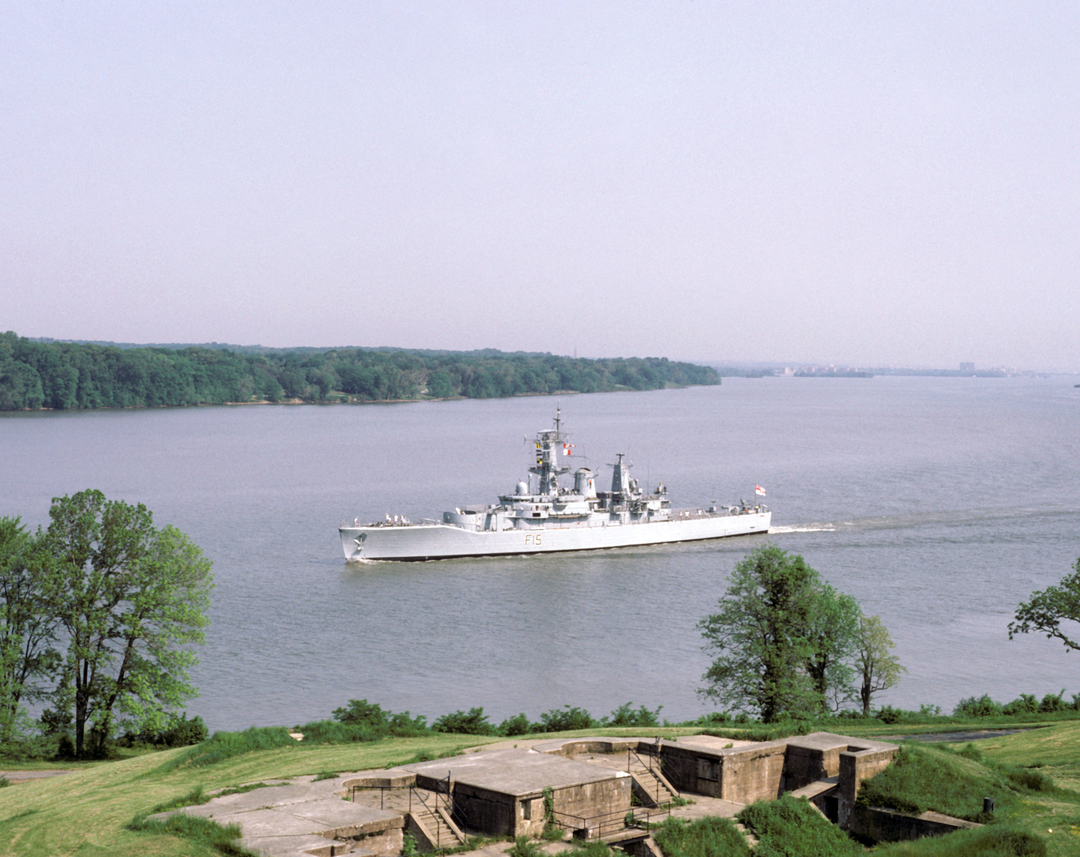 HMS Euryalus F15 | Photo Print | Framed Print | Leander Class | Frigate | Royal Navy Hampshire Prints