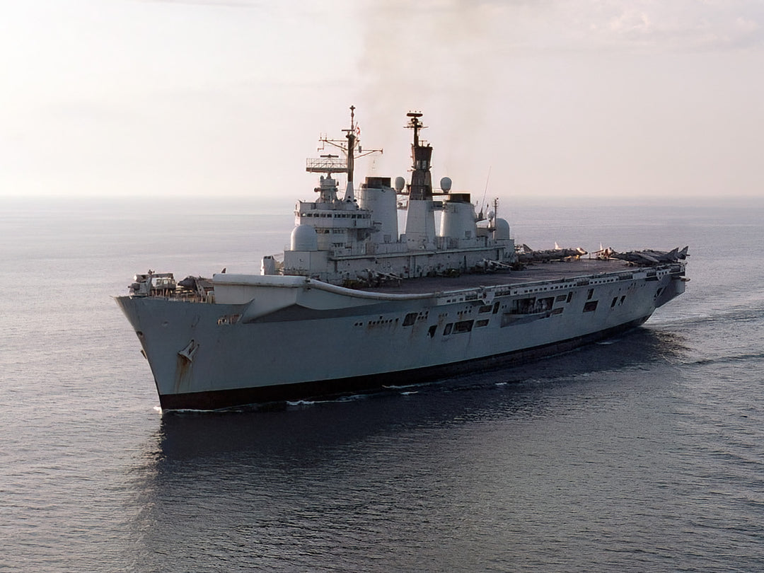 HMS Illustrious R06 | Photo Print | Framed Print | Invincible Class | Aircraft Carrier | Royal Navy Hampshire Prints