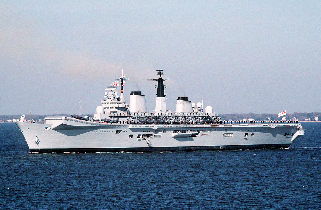 HMS Invincible R05 | Photo Print | Framed Print | Invincible Class | Aircraft Carrier | Royal Navy Hampshire Prints