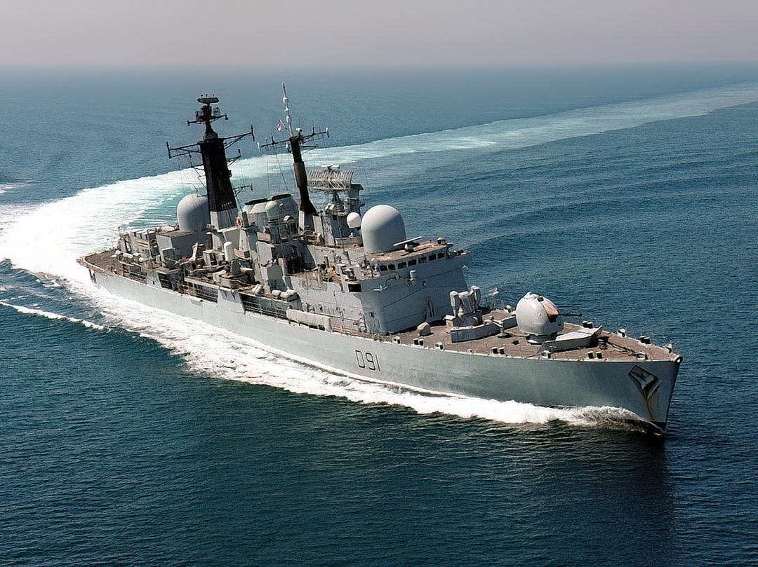 HMS Nottingham D91 | Photo Print | Framed Print | Poster | Type 42 | Destroyer | Royal Navy Hampshire Prints