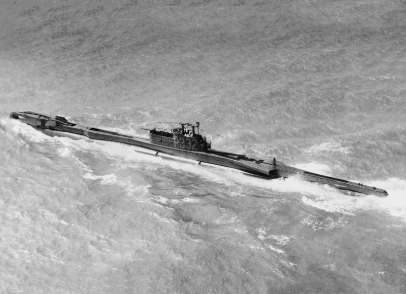 HMS Tiptoe P332 Royal Navy T class Submarine Photo Print or Framed Print - Hampshire Prints