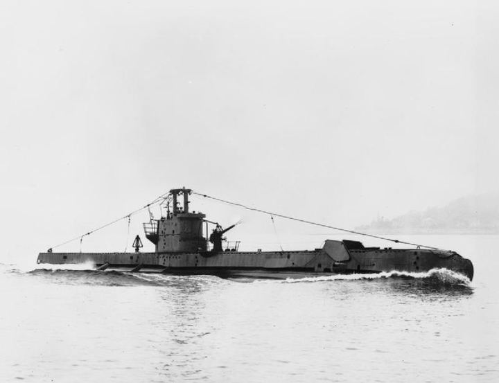 HMS Sea Rover Submarine | Photo Print | Framed Print | Poster | S Class | Royal Navy Hampshire Prints