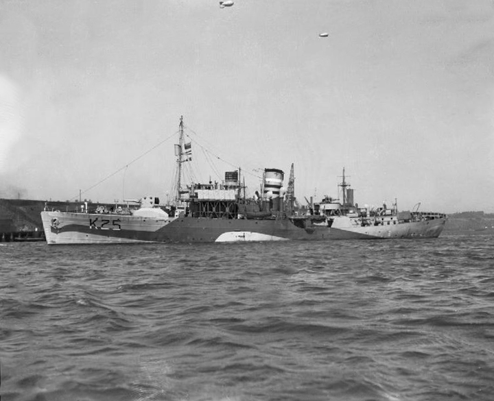 HMS Azalea K25 | Photo Print | Framed Print | Poster | Flower Class | Corvette | Royal Navy Hampshire Prints