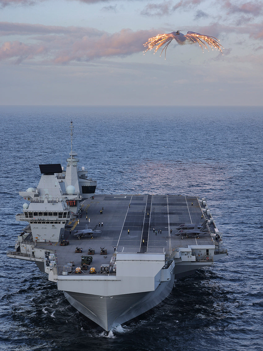 HMS Prince of Wales R09 | Photo Print | Framed Print | Queen Elizabeth Class | Aircraft Carrier | Royal Navy Hampshire Prints