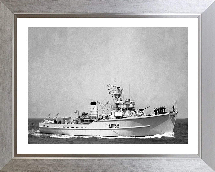 HMS Laleston M1158 Royal Navy Ton Class Minesweeper Photo Print or Framed Print - Hampshire Prints