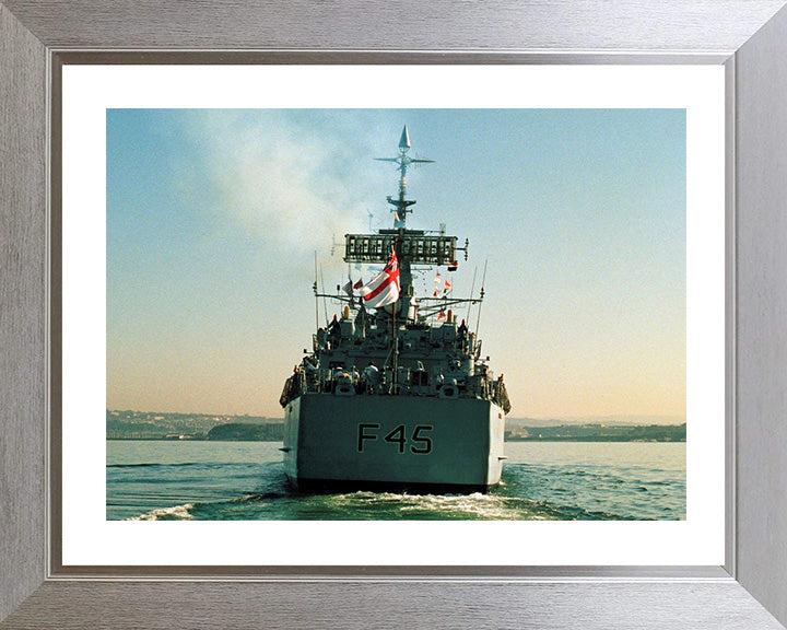HMS Minerva F45 | Photo Print | Framed Print | Leander Class | Frigate | Royal Navy Hampshire Prints