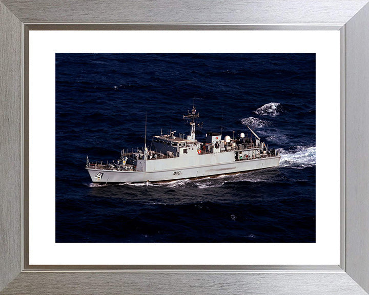 HMS Ramsey M110 | Photo Print | Framed Print | Sandown Class | Minehunter | Royal Navy Hampshire Prints