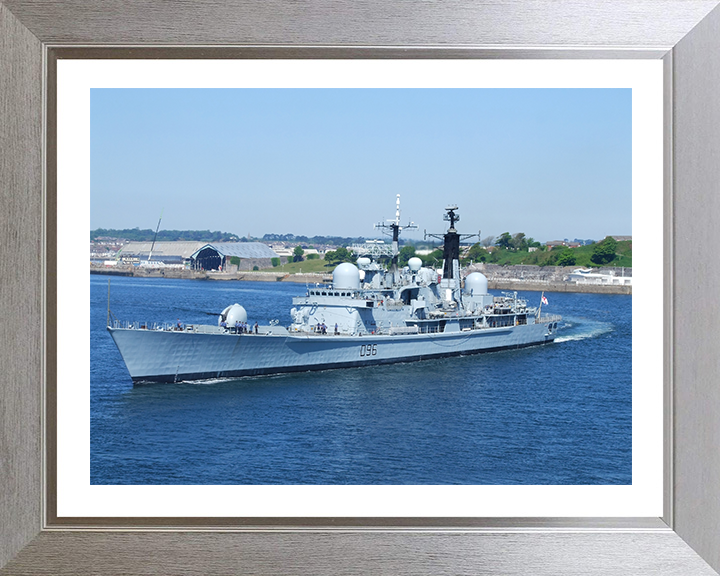 HMS Gloucester D96 | Photo Print | Framed Print | Type 42 | Destroyer | Royal Navy Hampshire Prints