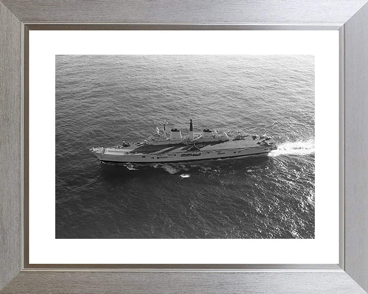 HMS Invincible R05 | Photo Print | Framed Print | Invincible Class | Aircraft Carrier | Royal Navy Hampshire Prints