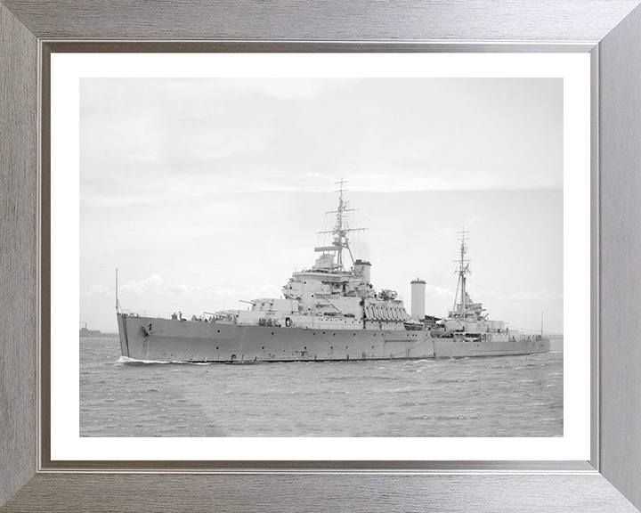 HMS Gambia (48) | Photo Print | Framed Print | Fiji Class | Light Cruiser | Royal Navy Hampshire Prints