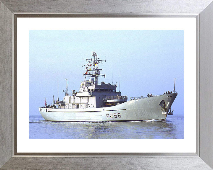 HMS Shetland P298 Royal Navy Island class Patrol Vessel Photo Print or Framed Photo Print - Hampshire Prints