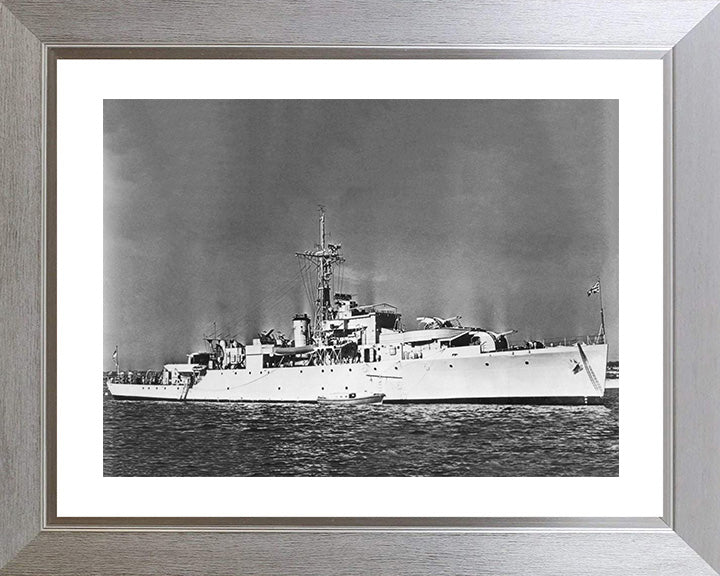 HMS Snipe U20 | Photo Print | Framed Print | Black Swan Class | Sloop | Royal Navy Hampshire Prints