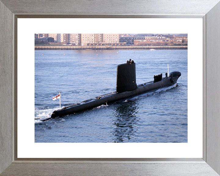 HMS Osiris S13 Submarine | Photo Print | Framed Print | Oberon Class | Royal Navy Hampshire Prints