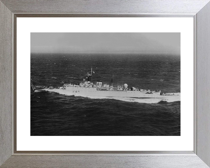 HMS Vigilant F93 (R93) Royal Navy Type 15 frigate Photo Print or Framed Print - Hampshire Prints