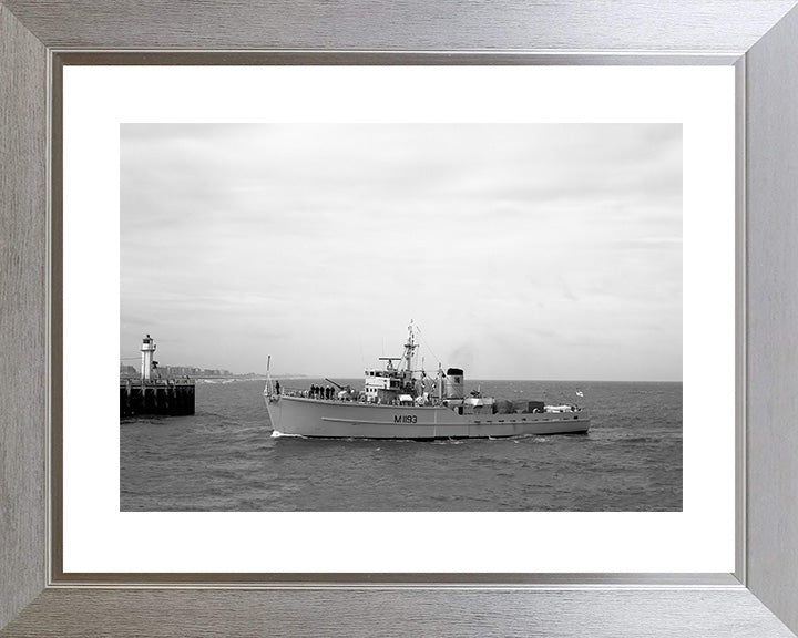 HMS Wolverton M1193 | Photo Print | Framed Print | Ton Class | Minesweeper | Royal Navy Hampshire Prints