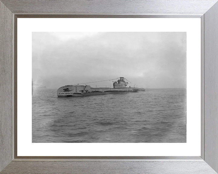 HMS Totem P352 Royal Navy T class Submarine Photo Print or Framed Print - Hampshire Prints