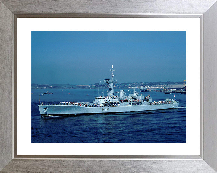 HMS Phoebe F42 | Photo Print | Framed Print | Leander Class | Frigate | Royal Navy Hampshire Prints