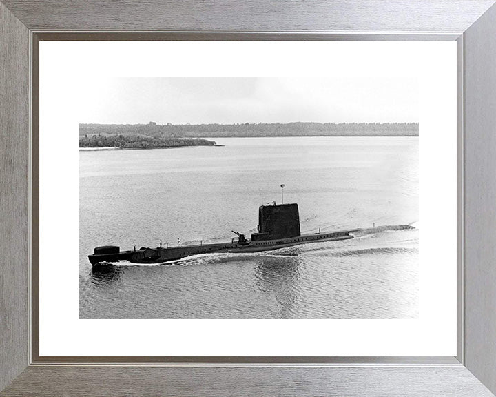 HMS Andrew P423 Royal Navy Amphion class Submarine Photo Print or Framed Print - Hampshire Prints