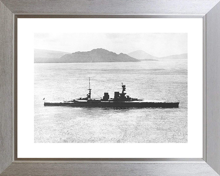 HMS Repulse (1916) Royal Navy Renown class battlecruiser Photo Print or Framed Print - Hampshire Prints