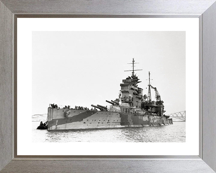 HMS Queen Elizabeth (1913) Royal Navy Queen Elizabeth class battleship Photo Print or Framed Print - Hampshire Prints