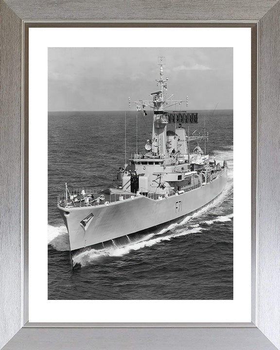 HMS Scylla F71 | Photo Print | Framed Print | Leander Class | Frigate | Royal Navy Hampshire Prints