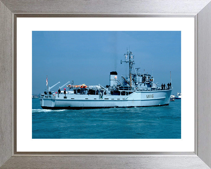 HMS Wilton M1116 Royal Navy Ton Class Minesweeper Photo Print or Framed Print - Hampshire Prints