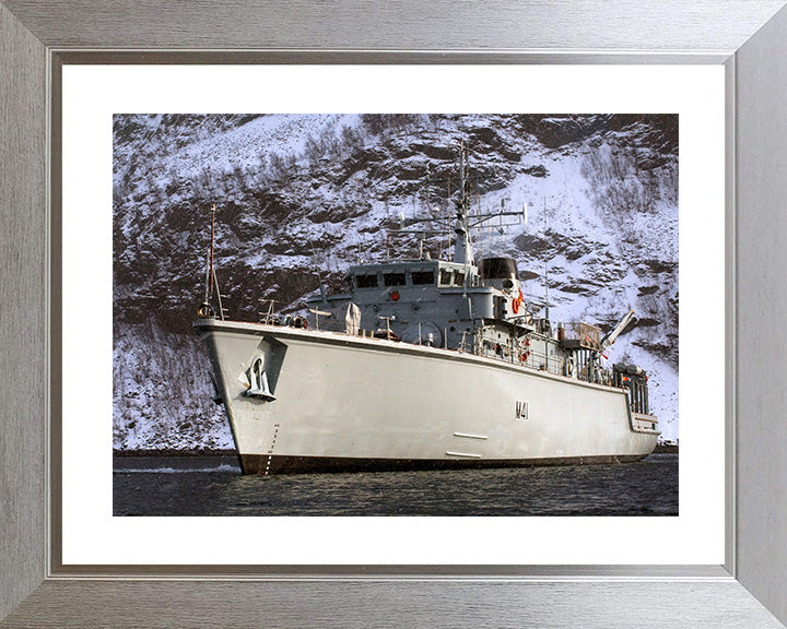 HMS Quorn M41 Royal Navy Hunt class mine countermeasures vessel Photo Print or Framed Print - Hampshire Prints