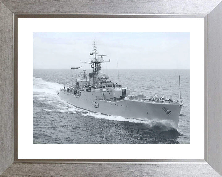 HMS Rhyl F129 | Photo Print | Framed Print | Poster | Rothesay Class | Frigate | Royal Navy Hampshire Prints