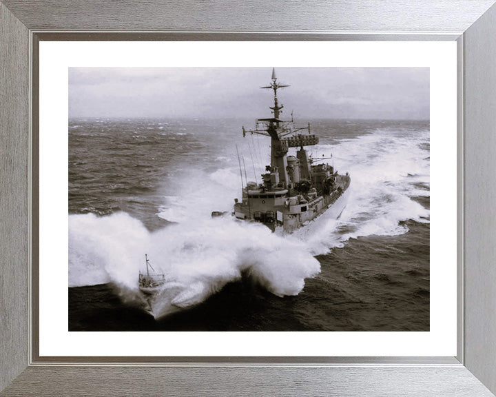 HMS Minerva F45 | Photo Print | Framed Print | Leander Class | Frigate | Royal Navy Hampshire Prints