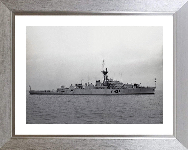 HMS Loch Lomond K437 | Photo Print | Framed Print | Loch Class | Frigate | Royal Navy Hampshire Prints