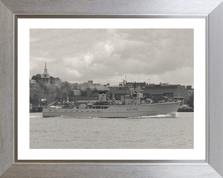 HMS Hodgeston M1146 Royal Navy Ton Class Minesweeper Photo Print or Framed Photo Print - Hampshire Prints