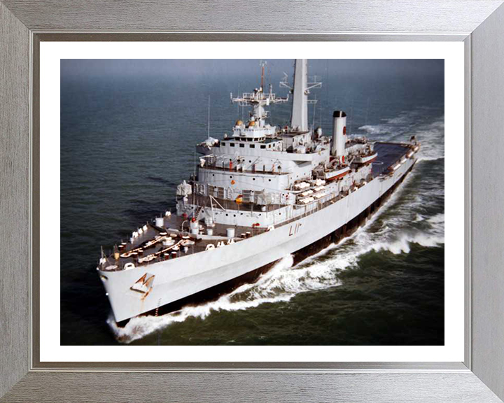 HMS Intrepid L11 | Photo Print | Framed Print | Fearless Class | Amphibious Ship | Royal Navy Hampshire Prints