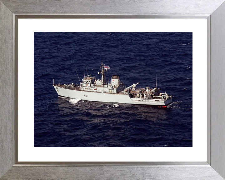 HMS Quorn M41 | Photo Print | Framed Print | Hunt Class | Mine Warfare Vessel | Royal Navy Hampshire Prints