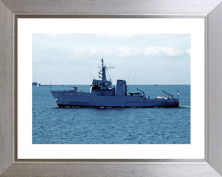 HMS Ribble M2012 | Photo Print | Framed Print | River Class | Minesweeper | Royal Navy Hampshire Prints