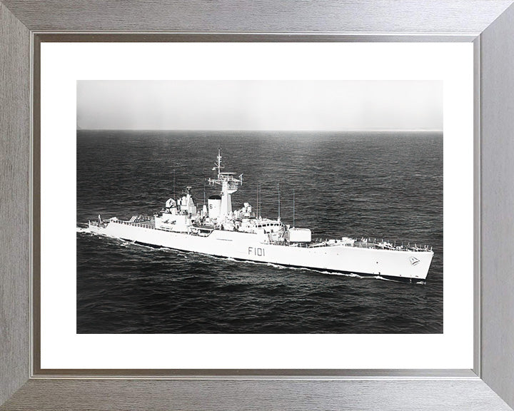 HMS Yarmouth F101 Royal Navy Rothesay class frigate Photo Print or Framed Print - Hampshire Prints