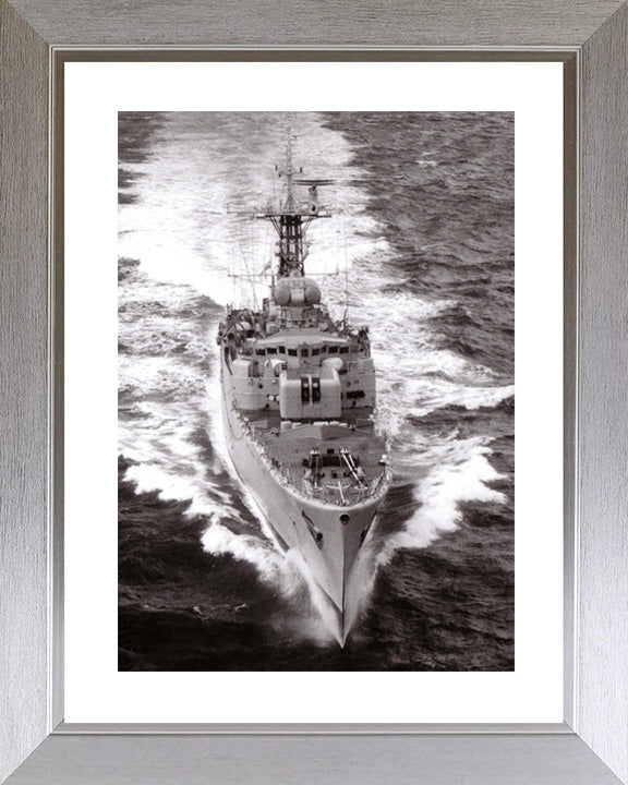 HMS Scarborough F63 Royal Navy Whitby class frigate Photo Print or Framed Print - Hampshire Prints