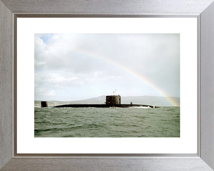 HMS Swiftsure S126 Submarine | Photo Print | Framed Print | Swiftsure Class | Royal Navy Hampshire Prints