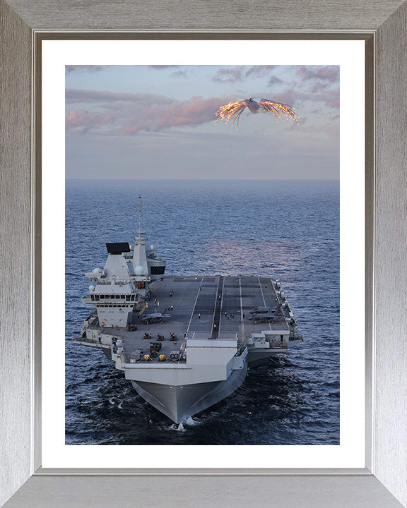HMS Prince of Wales R09 | Photo Print | Framed Print | Queen Elizabeth Class | Aircraft Carrier | Royal Navy Hampshire Prints