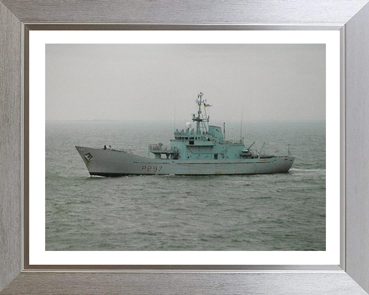 HMS Guernsey P297 Royal Navy Island class Patrol Vessel Photo Print or Framed Photo Print - Hampshire Prints