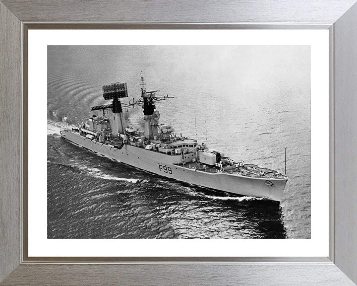 HMS Lincoln F99 Royal Navy Salisbury class frigate Photo Print or Framed Print - Hampshire Prints